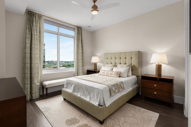 20 Rutledge St Apt 303, Nashville, TN 37210