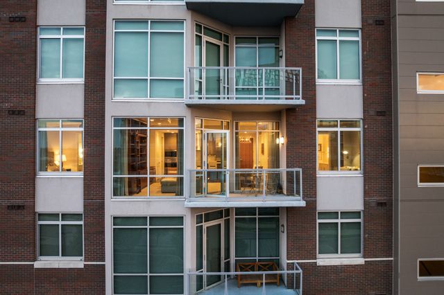 20 Rutledge St Apt 303, Nashville, TN 37210