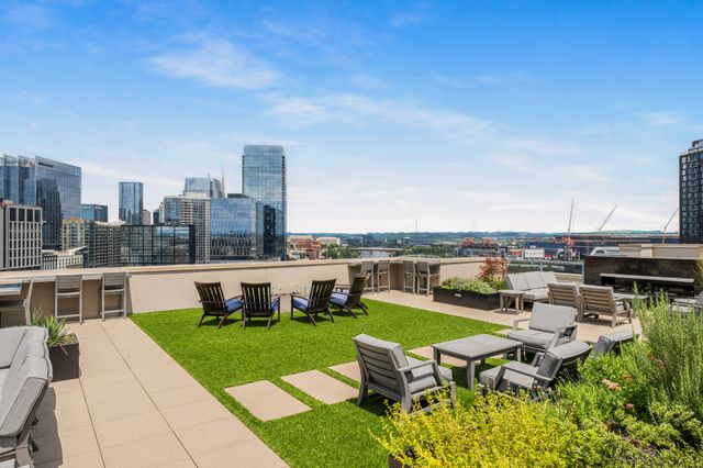 20 Rutledge St Apt 303, Nashville, TN 37210