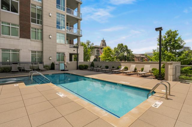 20 Rutledge St Apt 303, Nashville, TN 37210