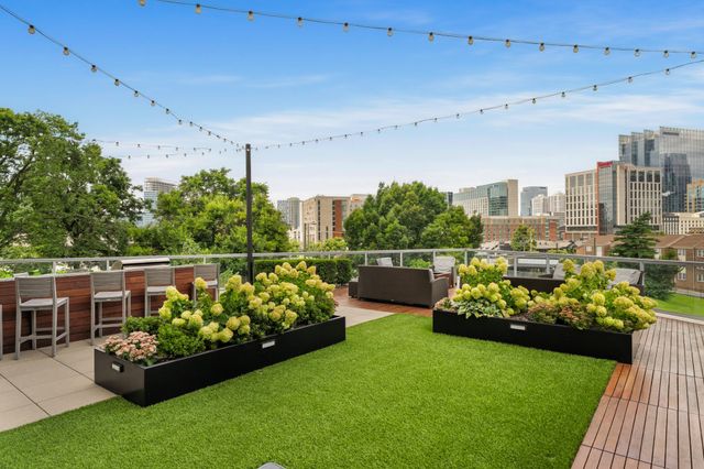 20 Rutledge St Apt 303, Nashville, TN 37210