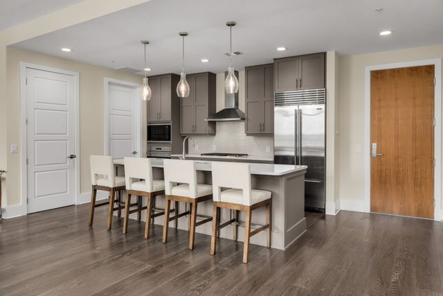 20 Rutledge St Apt 303, Nashville, TN 37210