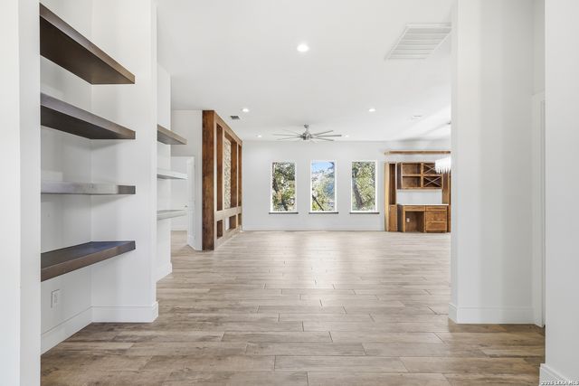 19402 Easy Oak, San Antonio, TX 78258