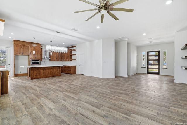 19402 Easy Oak, San Antonio, TX 78258