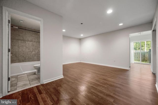 1524 KAREN BLVD, District Heights, MD 20747