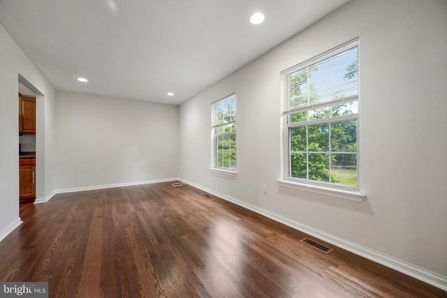 1524 KAREN BLVD, District Heights, MD 20747