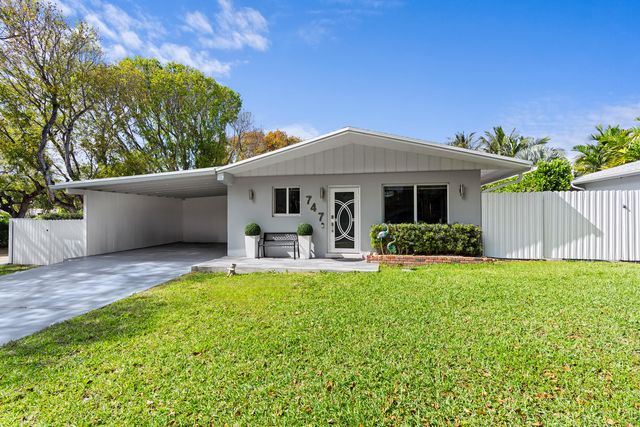 747 Avon Road, West Palm Beach, FL 33401