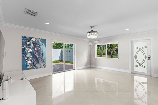 747 Avon Road, West Palm Beach, FL 33401