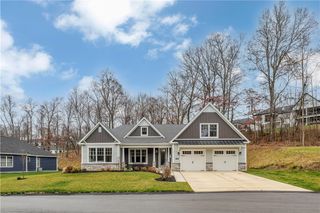 1316 S Valley Ct, Murrysville, PA 15632