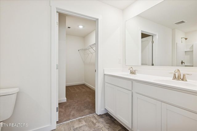 197 N Rolling Meadows Drive, Harriman, TN 37748