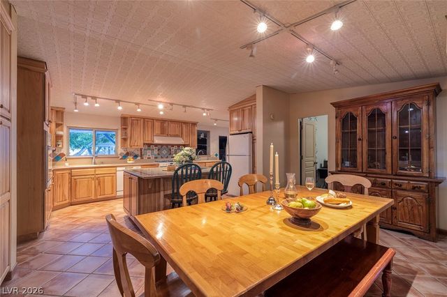 14525 Heyer Way, Las Vegas, NV 89161