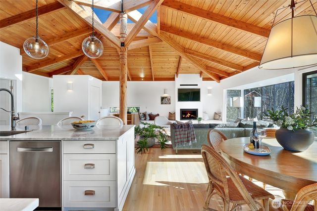 8026 46th Avenue SW, Seattle, WA 98136