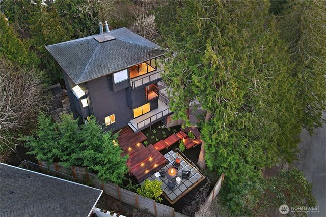 8026 46th Avenue SW, Seattle, WA 98136