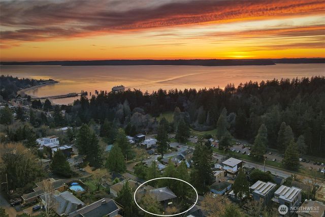 8026 46th Avenue SW, Seattle, WA 98136