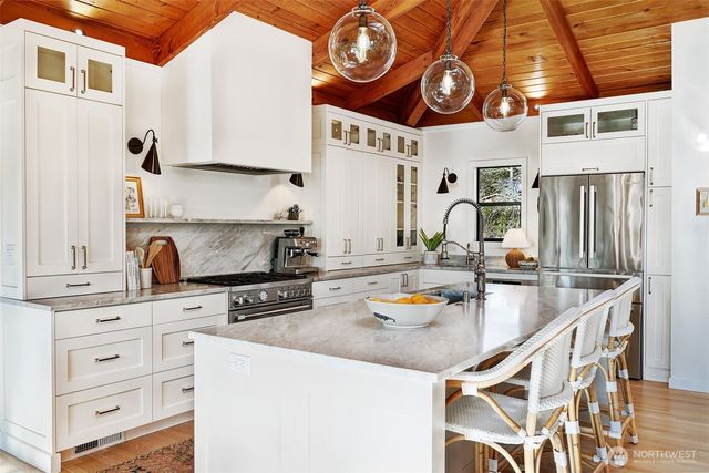 8026 46th Avenue SW, Seattle, WA 98136