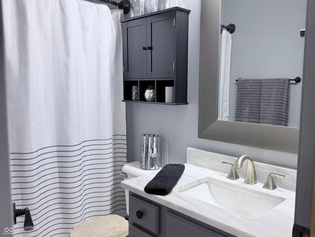 8656 Douglaston Court, Indianapolis, IN 46234