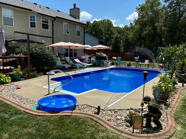 8656 Douglaston Court, Indianapolis, IN 46234