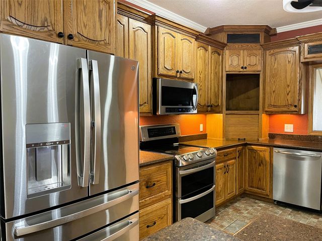 107 S Highway 14, Wortham, TX 76693