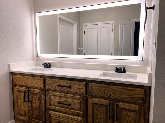 107 S Highway 14, Wortham, TX 76693