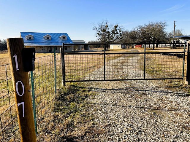 107 S Highway 14, Wortham, TX 76693