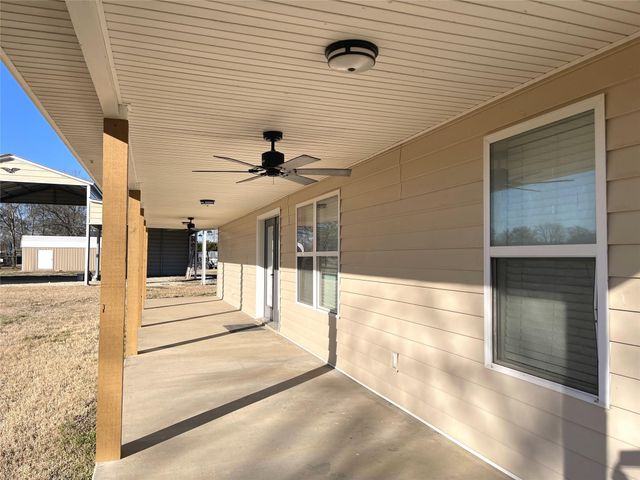 107 S Highway 14, Wortham, TX 76693