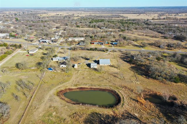 107 S Highway 14, Wortham, TX 76693