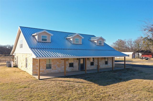 107 S Highway 14, Wortham, TX 76693