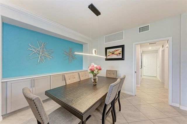 18117 GAWTHROP DRIVE 101, Bradenton, FL 34211