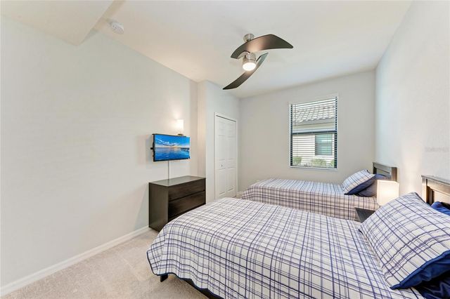 18117 GAWTHROP DRIVE 101, Bradenton, FL 34211