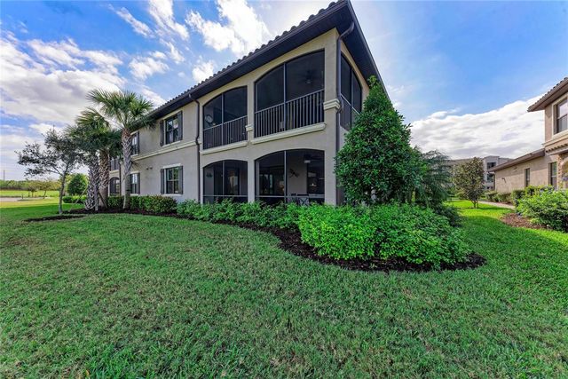 18117 GAWTHROP DRIVE 101, Bradenton, FL 34211