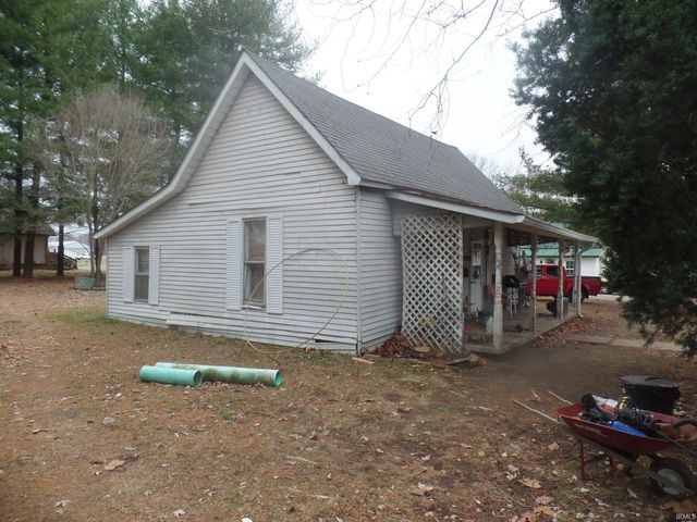 1208 S First Street, Bloomfield, IN 47424