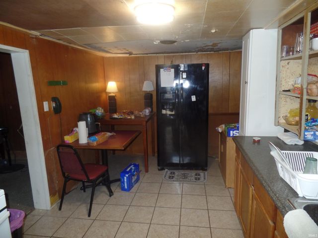 1208 S First Street, Bloomfield, IN 47424