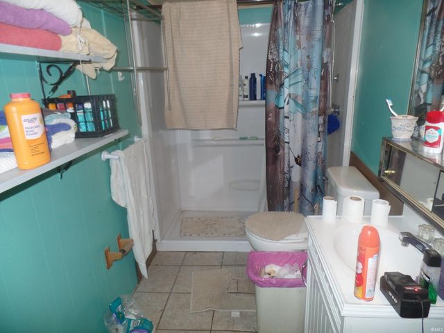 1208 S First Street, Bloomfield, IN 47424