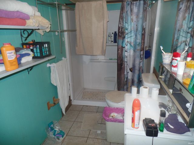 1208 S First Street, Bloomfield, IN 47424