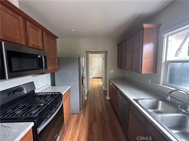 656 W 13th Street, San Pedro, CA 90731