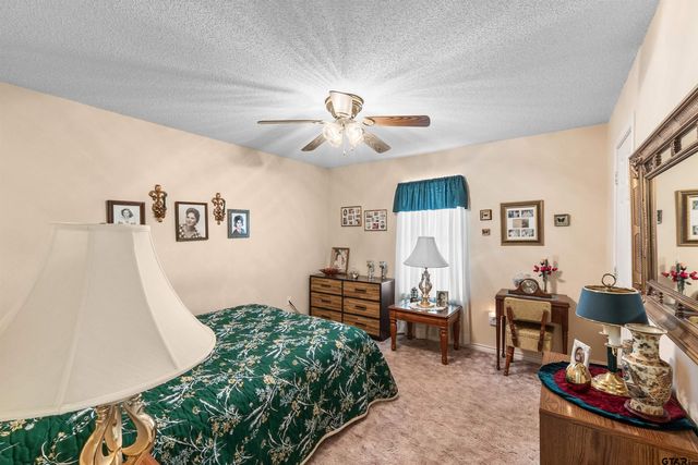 221 VZ County Road 4828, Chandler, TX 75758