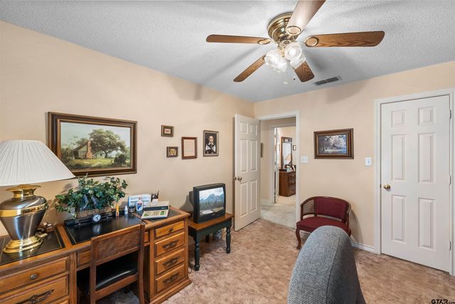 221 VZ County Road 4828, Chandler, TX 75758