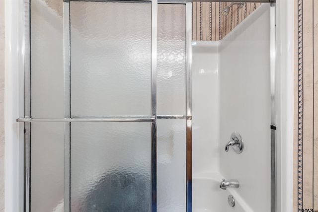 221 VZ County Road 4828, Chandler, TX 75758