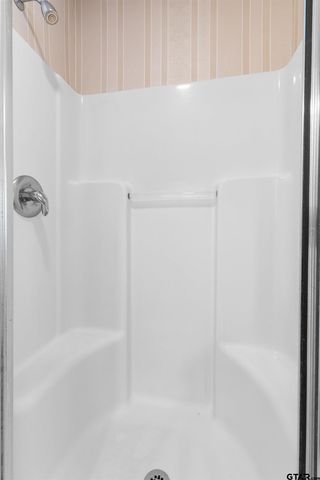 221 VZ County Road 4828, Chandler, TX 75758