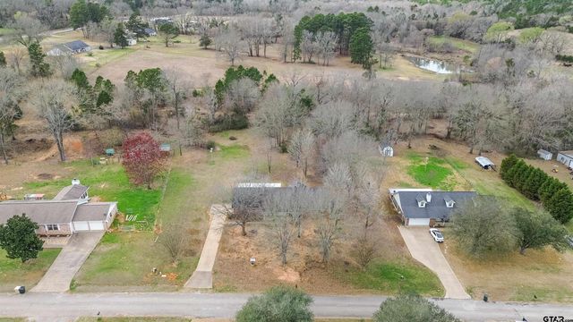 221 VZ County Road 4828, Chandler, TX 75758