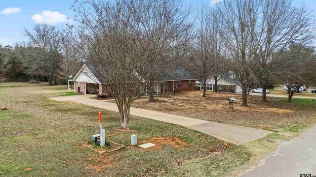 221 VZ County Road 4828, Chandler, TX 75758