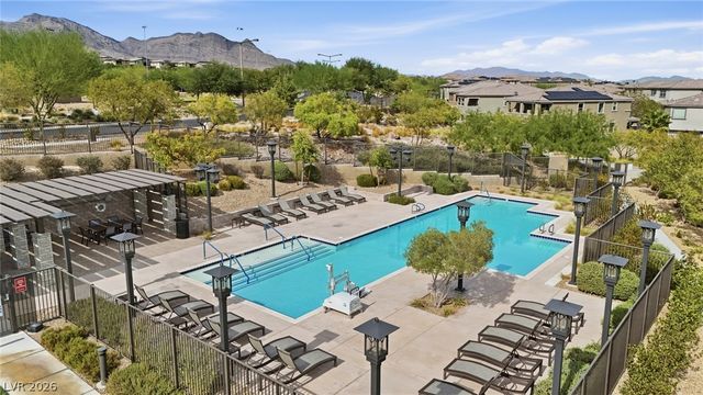 12382 Tudor Arch Drive, Las Vegas, NV 89138