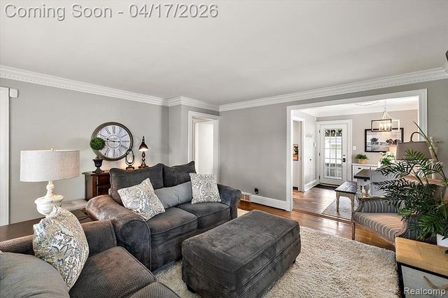 764 W Lincoln Street, Birmingham, MI 48009