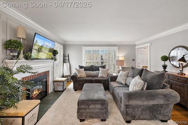 764 W Lincoln Street, Birmingham, MI 48009