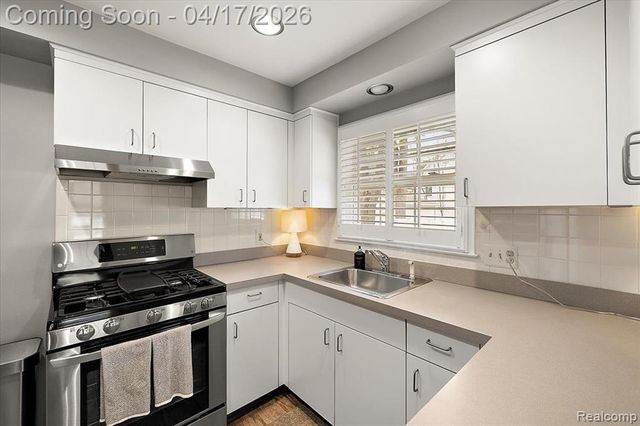 764 W Lincoln Street, Birmingham, MI 48009