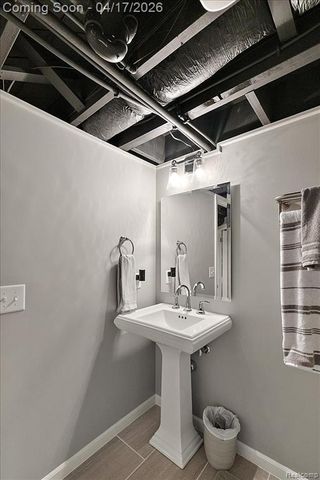 764 W Lincoln Street, Birmingham, MI 48009