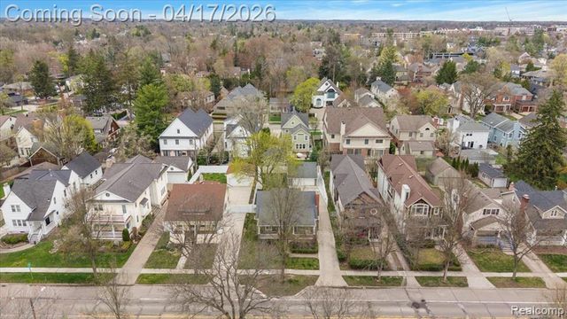 764 W Lincoln Street, Birmingham, MI 48009