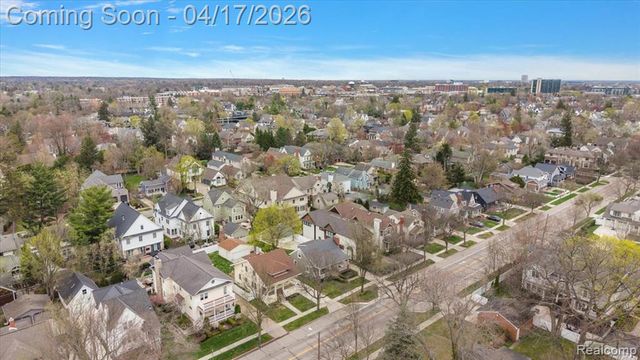 764 W Lincoln Street, Birmingham, MI 48009