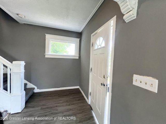933 Porter Street, Lansing, MI 48906