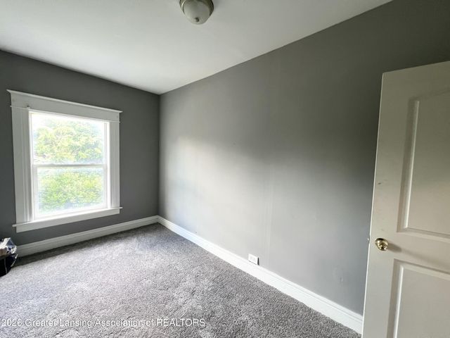 933 Porter Street, Lansing, MI 48906